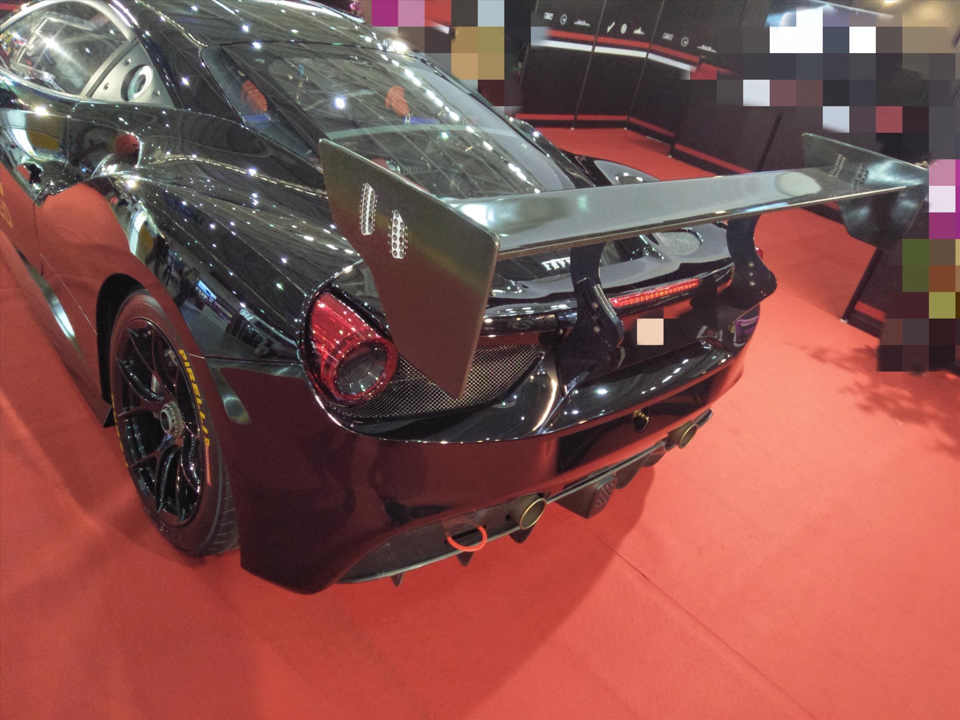 FERRARI 458 碳纖維尾翼套件